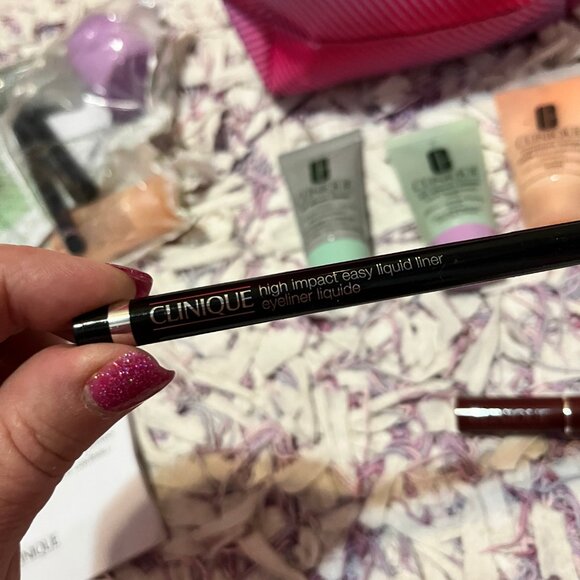 NEW Clinique 8pc Kit Cleaning Balm Face Soap Moisture Mask Eyeliner Mascara Bag - Picture 6 of 16